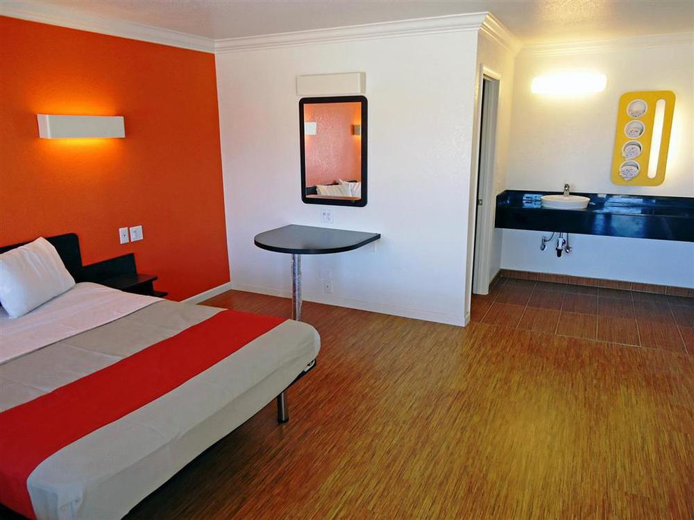 Motel 6 Manteca Quarto foto